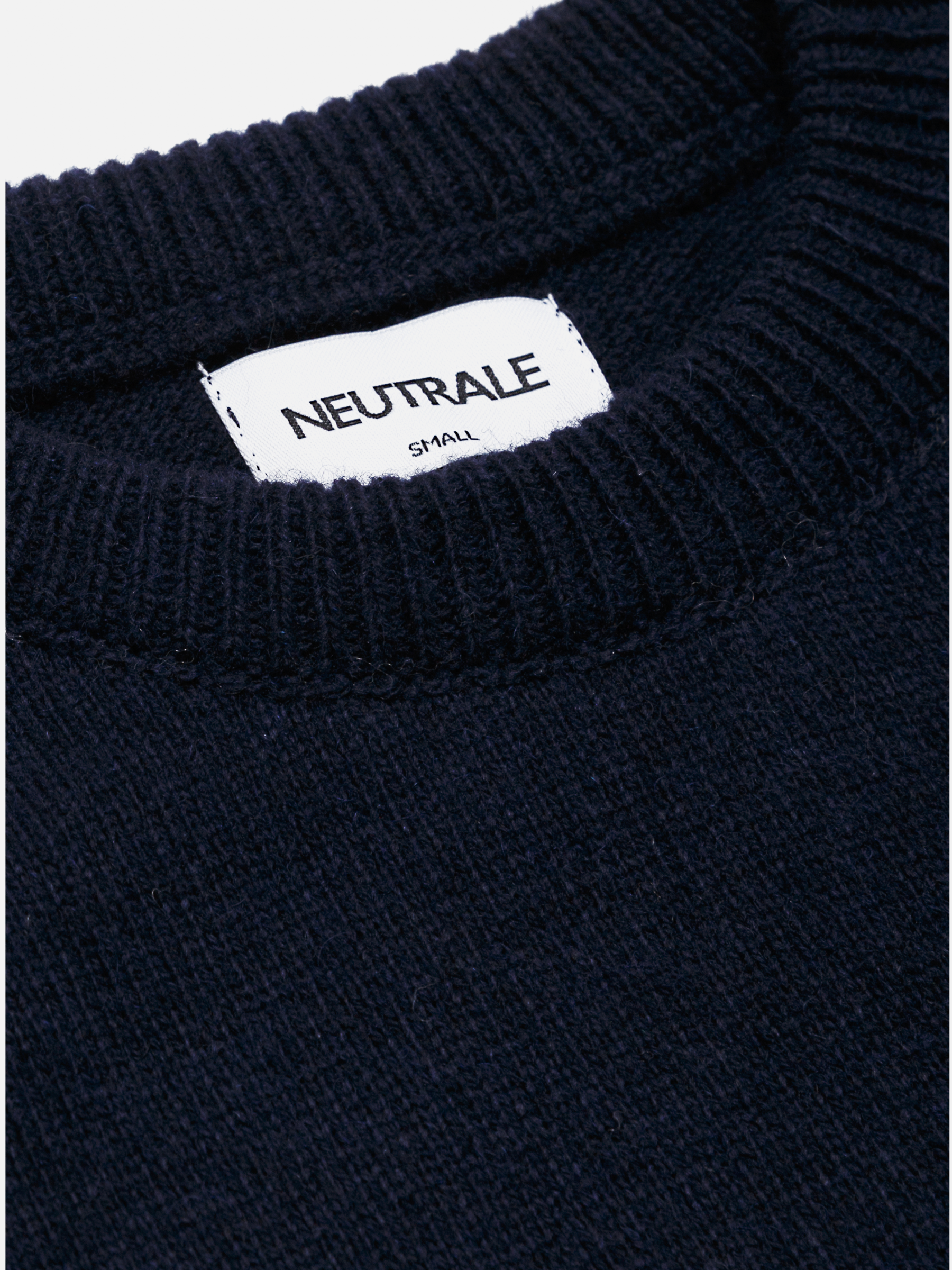 NAVY KNIT SWEATER